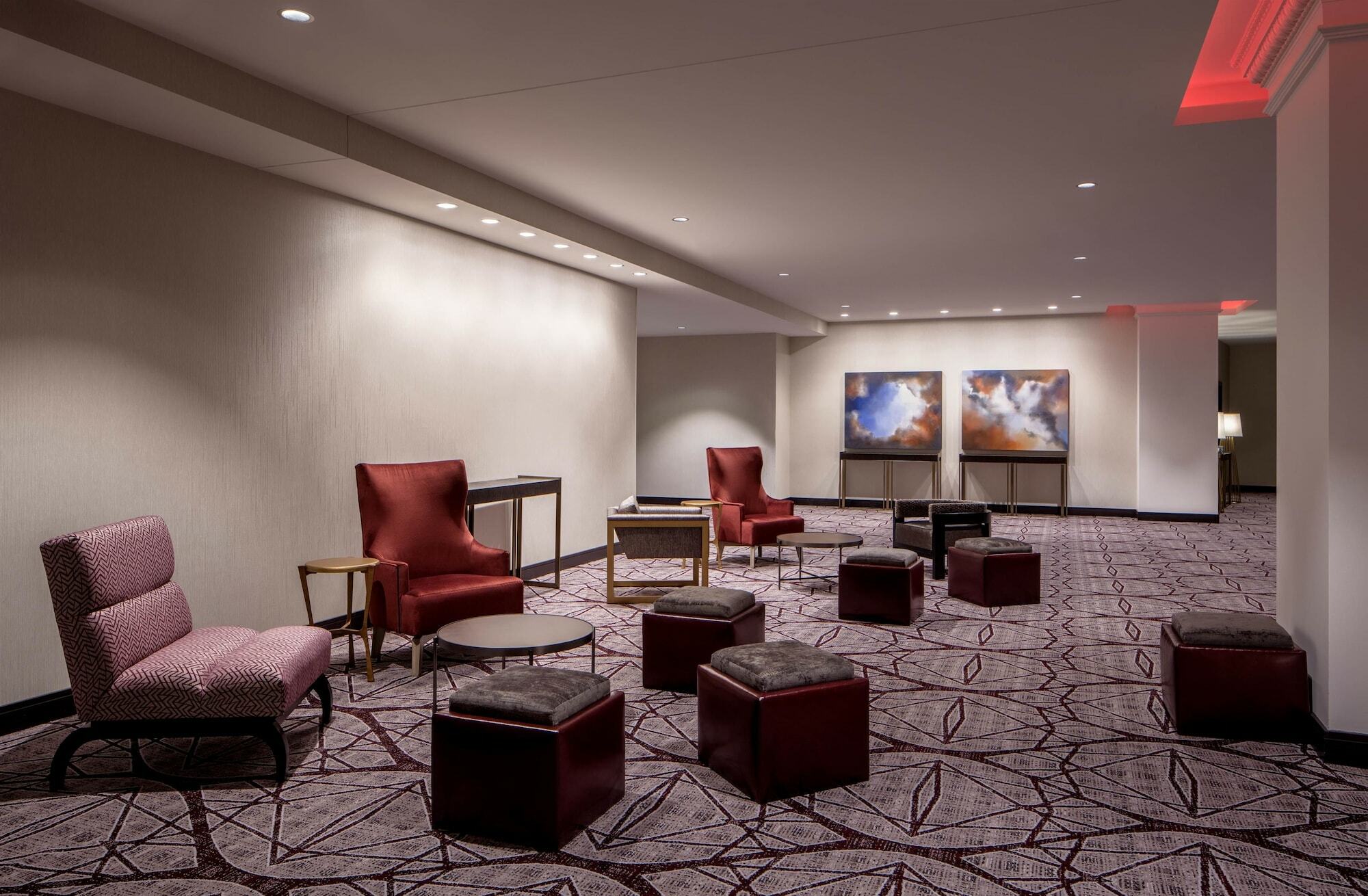 Embassy Suites By Hilton Minneapolis Downtown Hotel Exterior photo